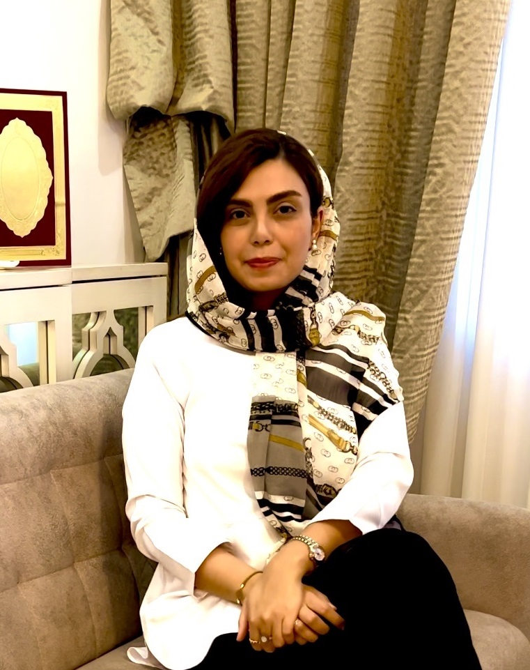 دکتر نازنین حسنی