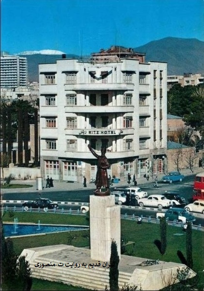 میدان فردوسی